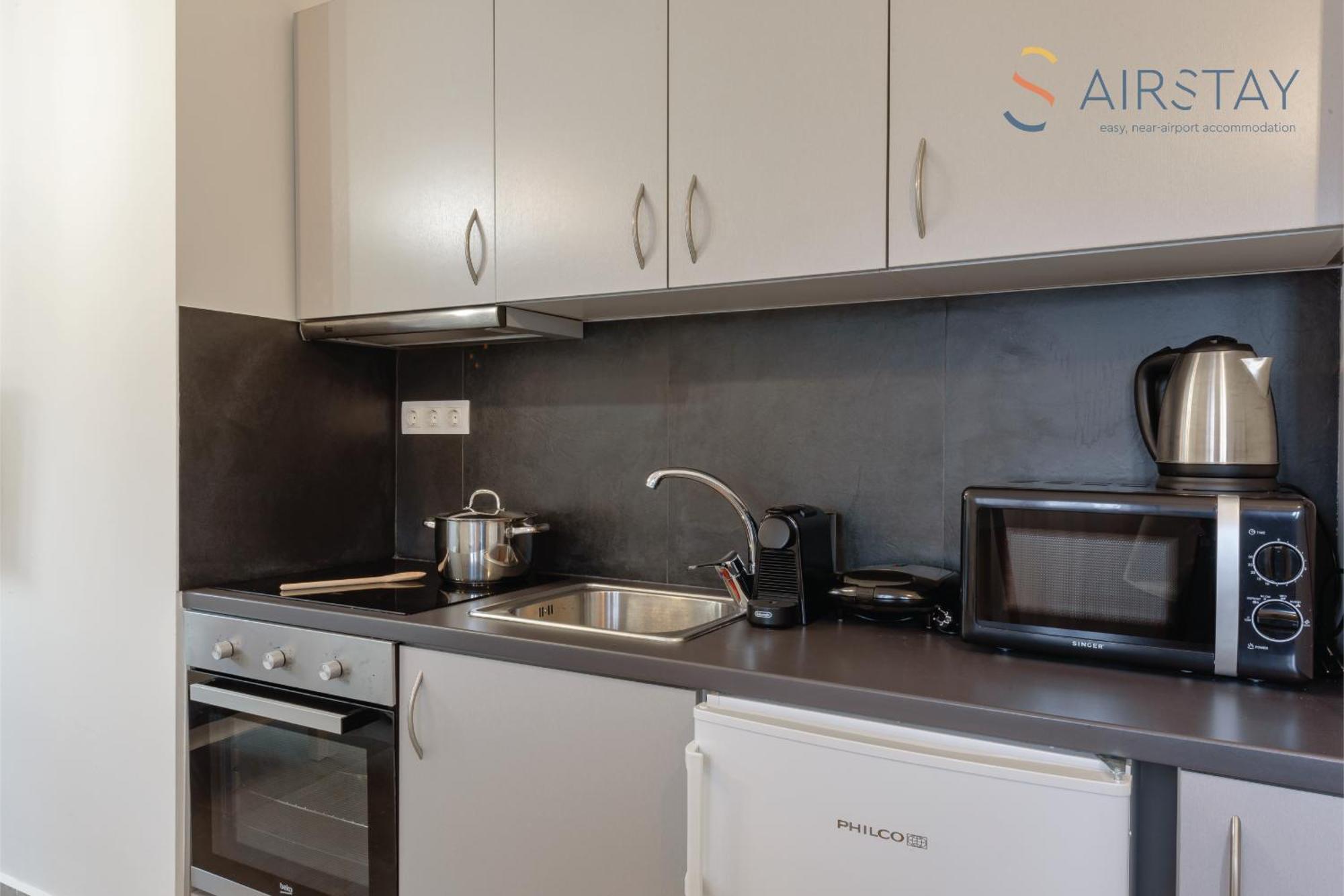 Ryze Apartments Airport By Airstay Artemida  Dış mekan fotoğraf