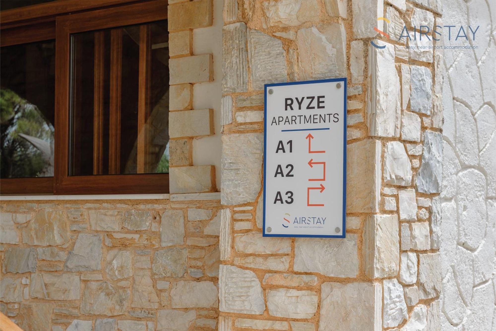 Ryze Apartments Airport By Airstay Artemida  Dış mekan fotoğraf