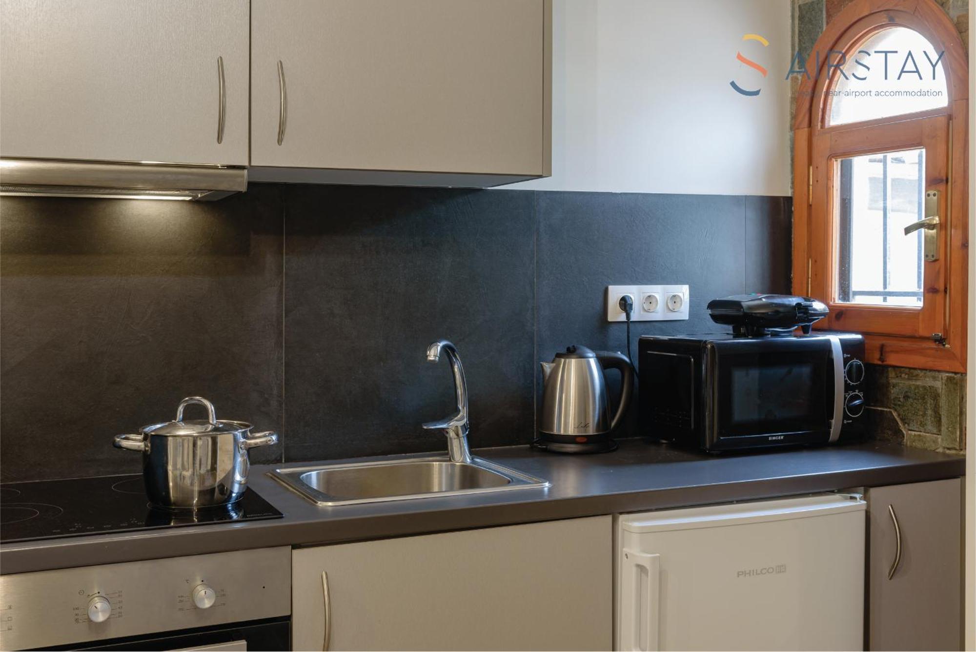 Ryze Apartments Airport By Airstay Artemida  Dış mekan fotoğraf