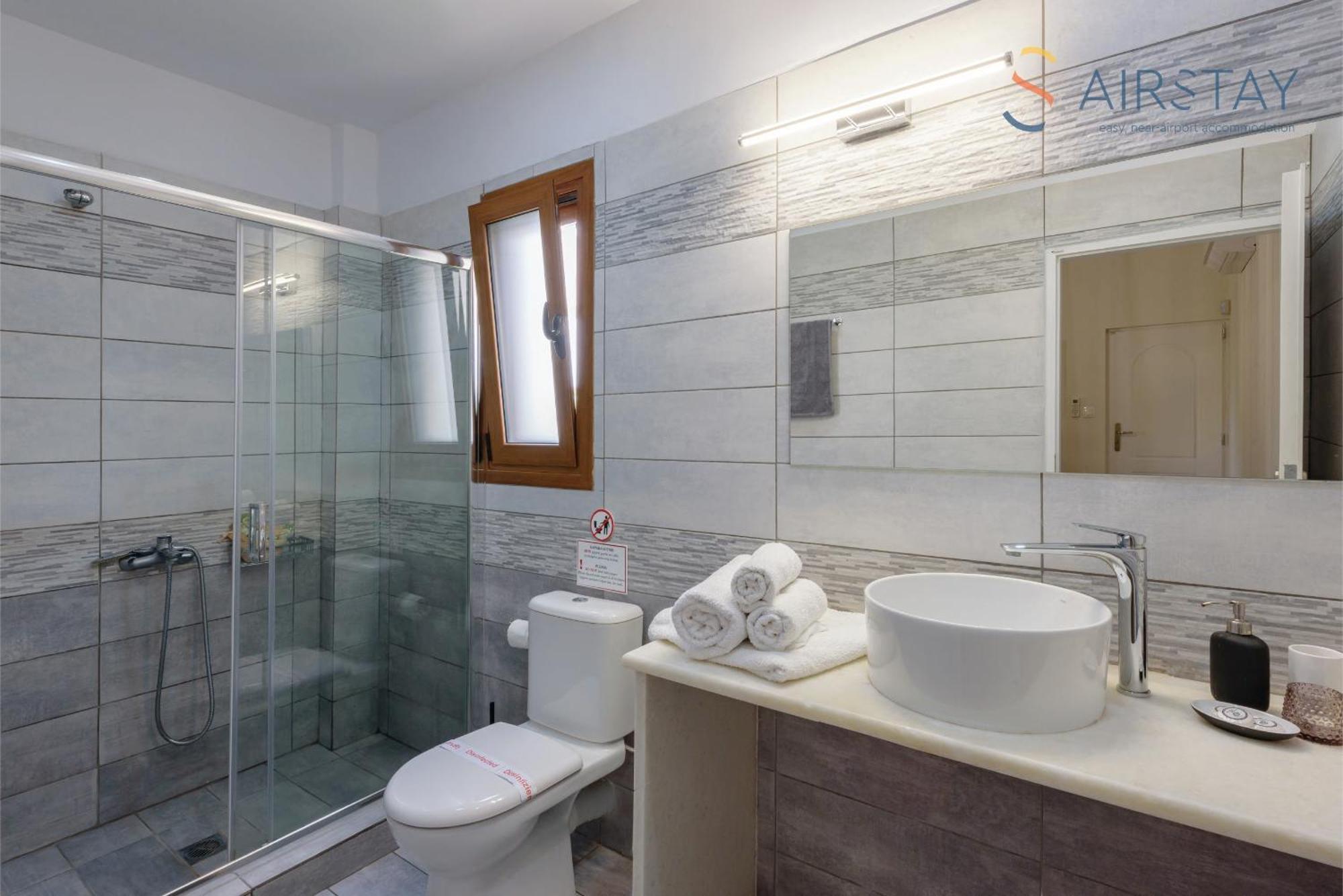 Ryze Apartments Airport By Airstay Artemida  Dış mekan fotoğraf