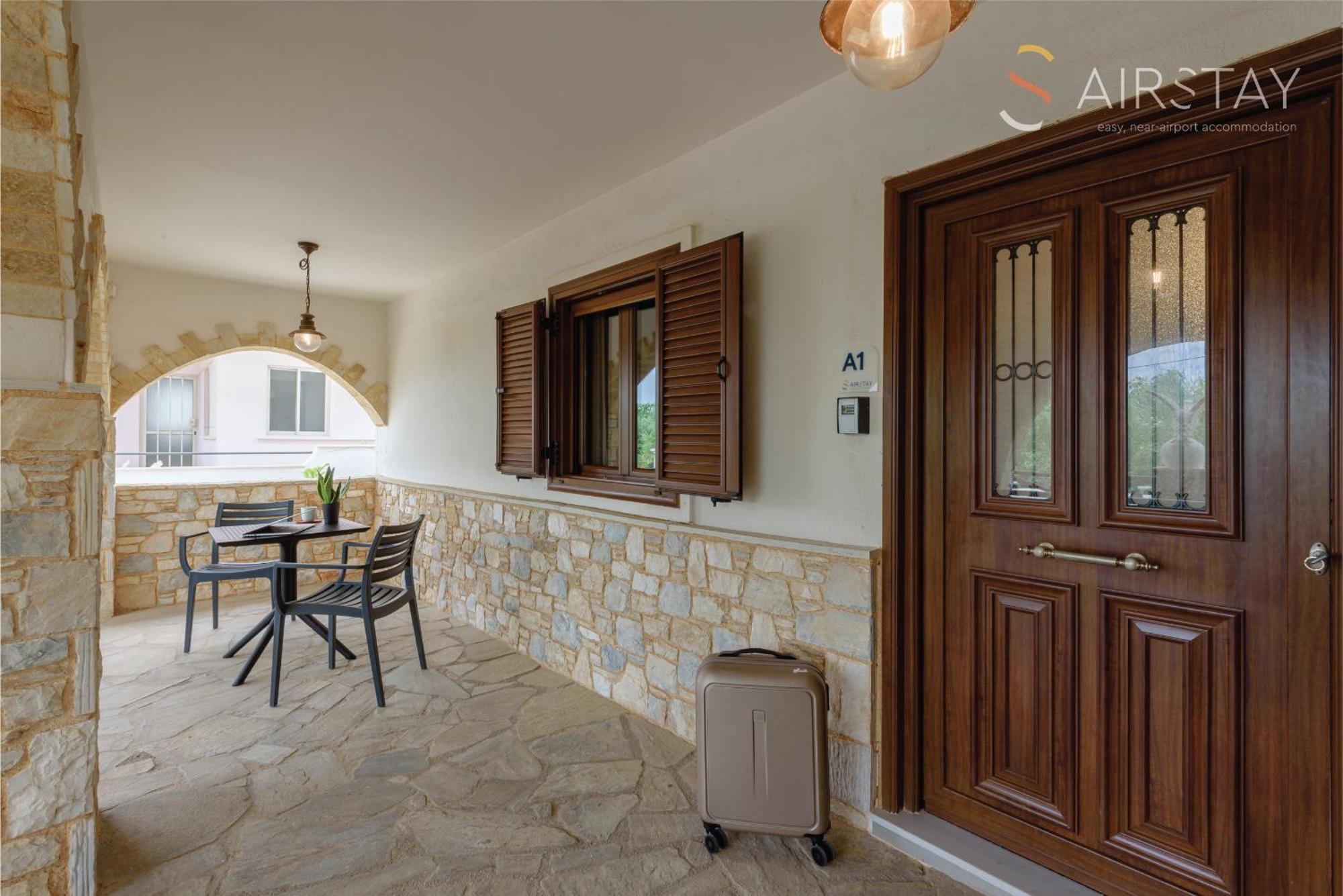 Ryze Apartments Airport By Airstay Artemida  Dış mekan fotoğraf